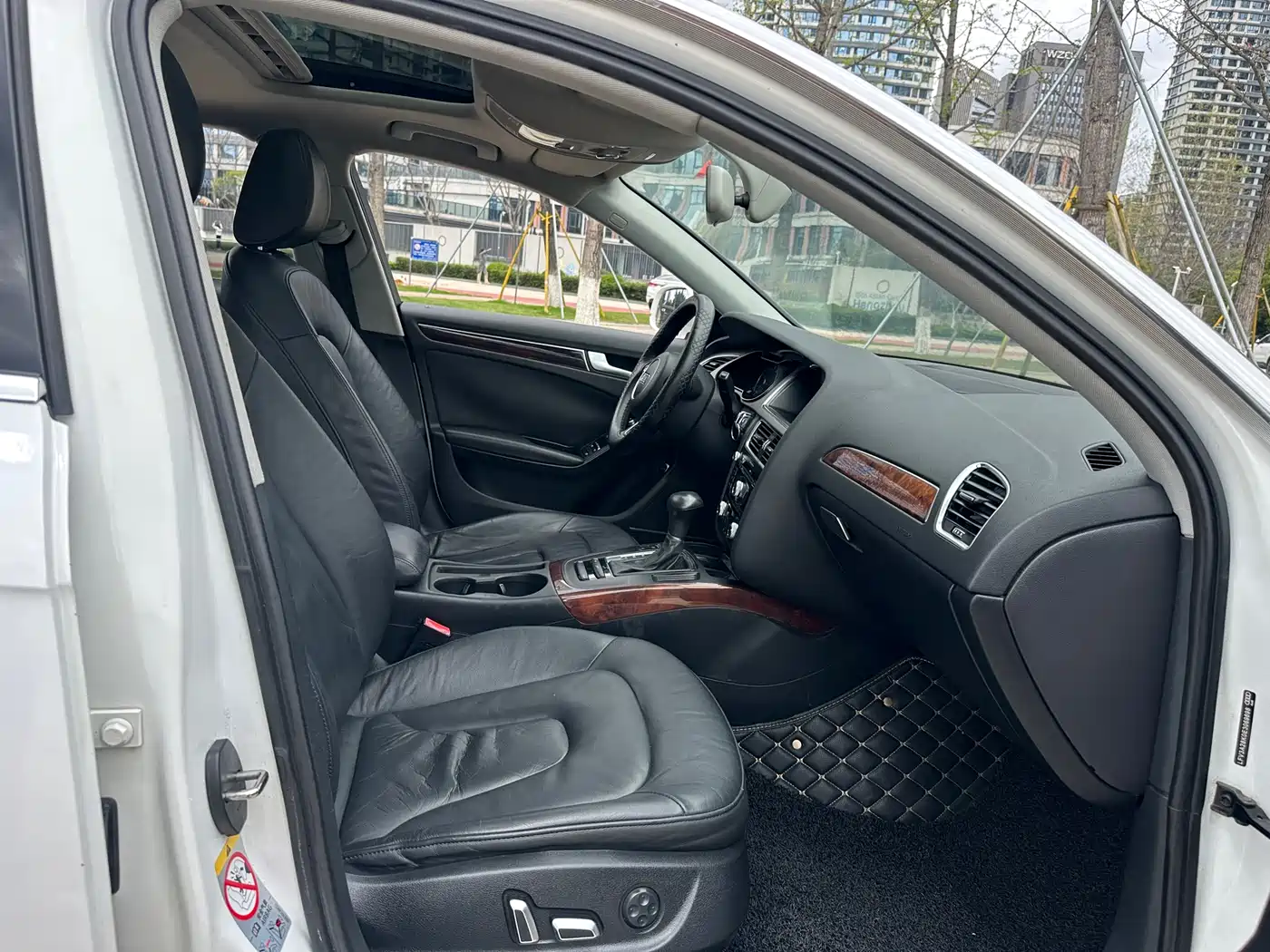 Audi A4L 2015 35 TFSI Auto Comfort фото 12