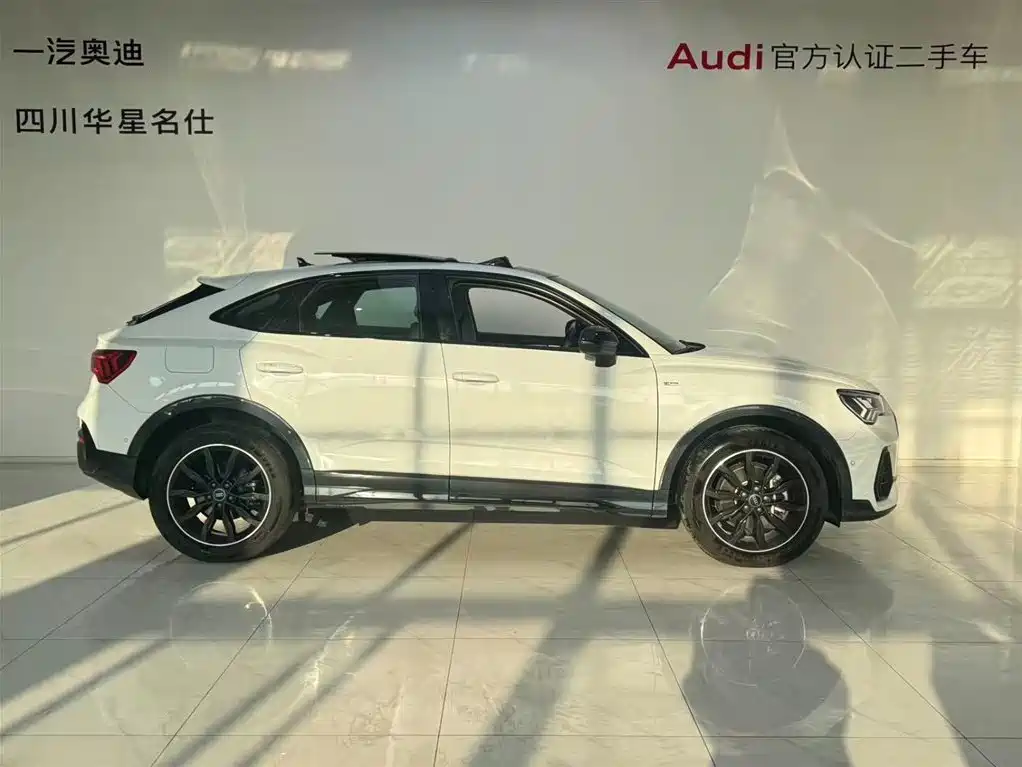 AUDI Q3 SPORTBACK
