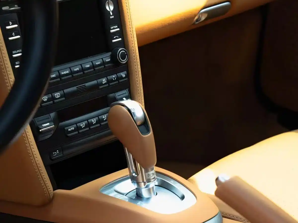 Porsche 911 2010 Carrera 3.6L фото 7