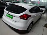 Фото 7 - Ford Focus