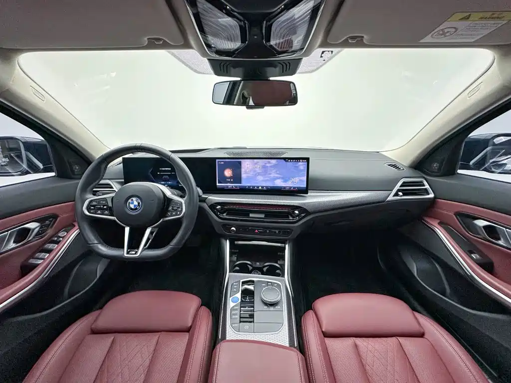 Фото 20 - BMW i3