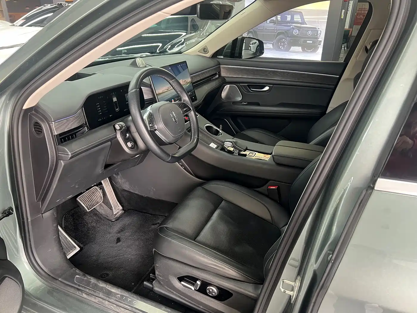 AITO Wenjie AITO M5 2022 Extended Range AWD Ultimate Edition фото 8