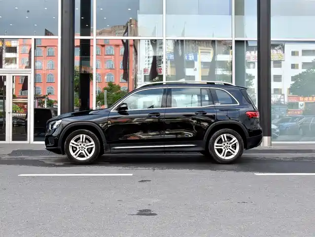 Mercedes-Benz GLB 2023 GLB 200 Style — фото 3