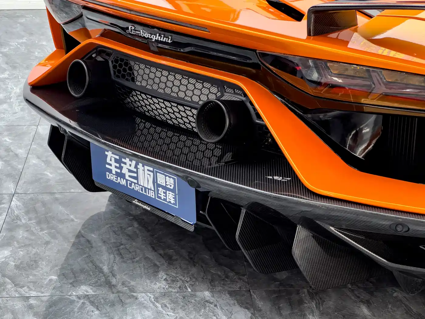 Lamborghini Aventador 2011 LP 700-4 фото 31