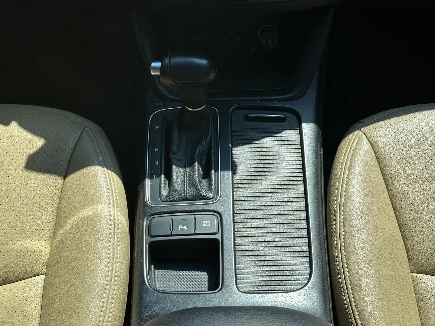 Kia Sorento 2013 2.2T 7-seat Diesel Comfort Edition фото 11
