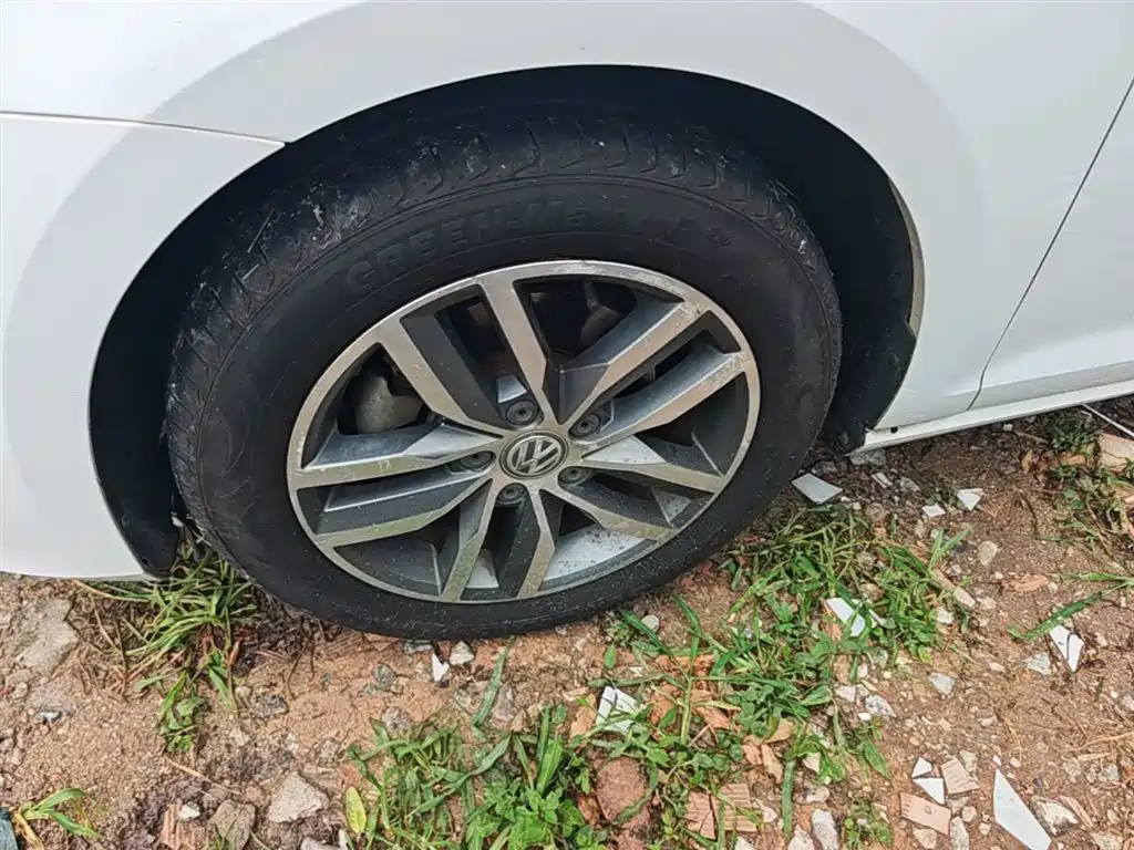 Volkswagen Golf 2016 230TSI Automatic Luxury фото 23