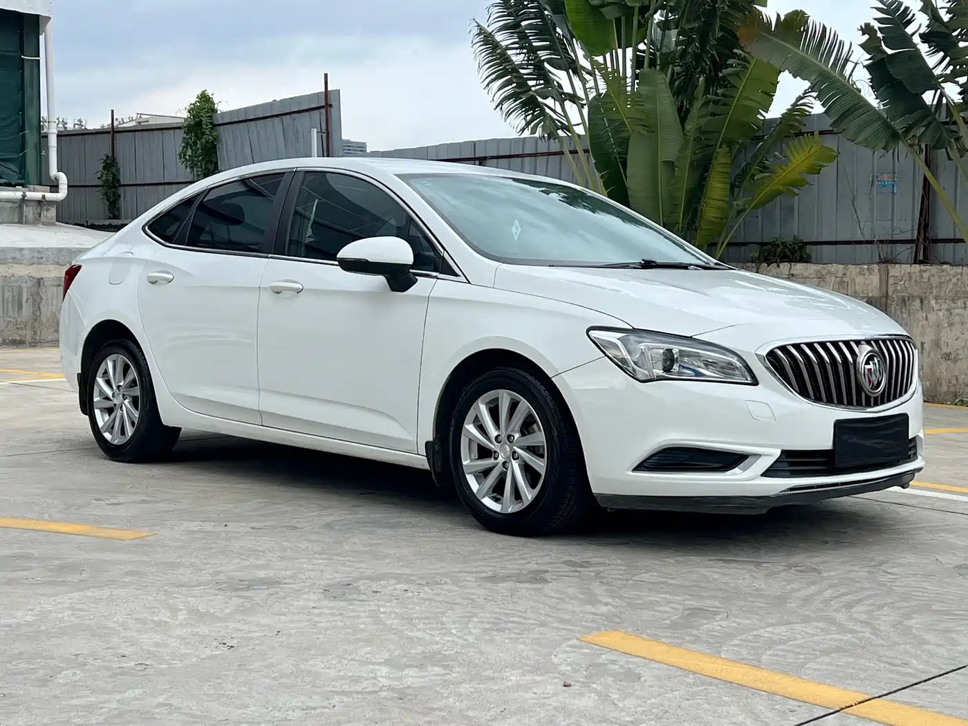 Buick Verano 2015 Sedan 15S Automatic Progressive фото 3
