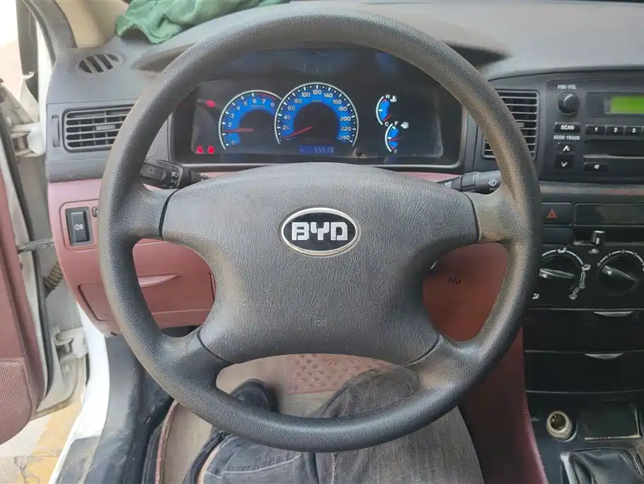 BYD F3 2012 Energy-saving Edition 1.5L Manual Comfort фото 15