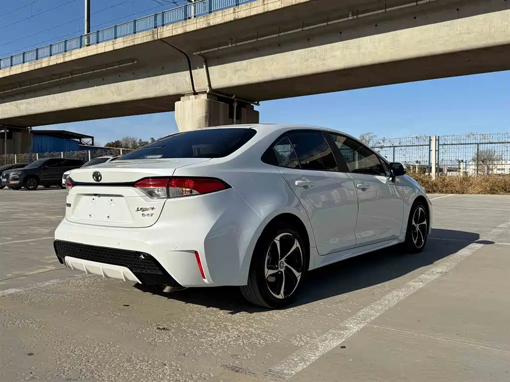 Toyota Levin 2021 185T CVT Sport Edition фото 5