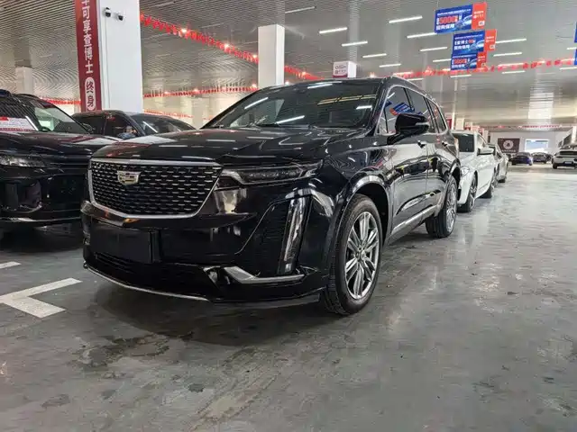 CADILLAC XT6