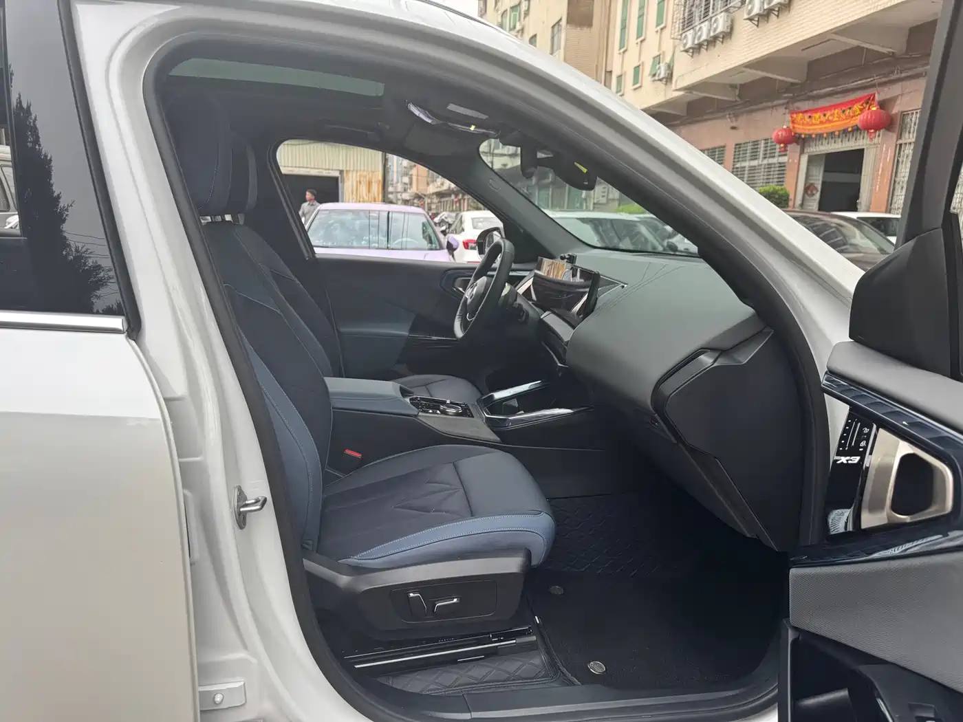 BMW X3 2025 xDrive25L Luxury Package фото 11