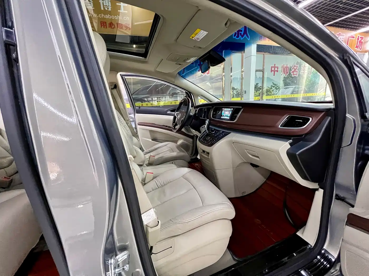 Buick GL8 2017 25S Luxury China V фото 15