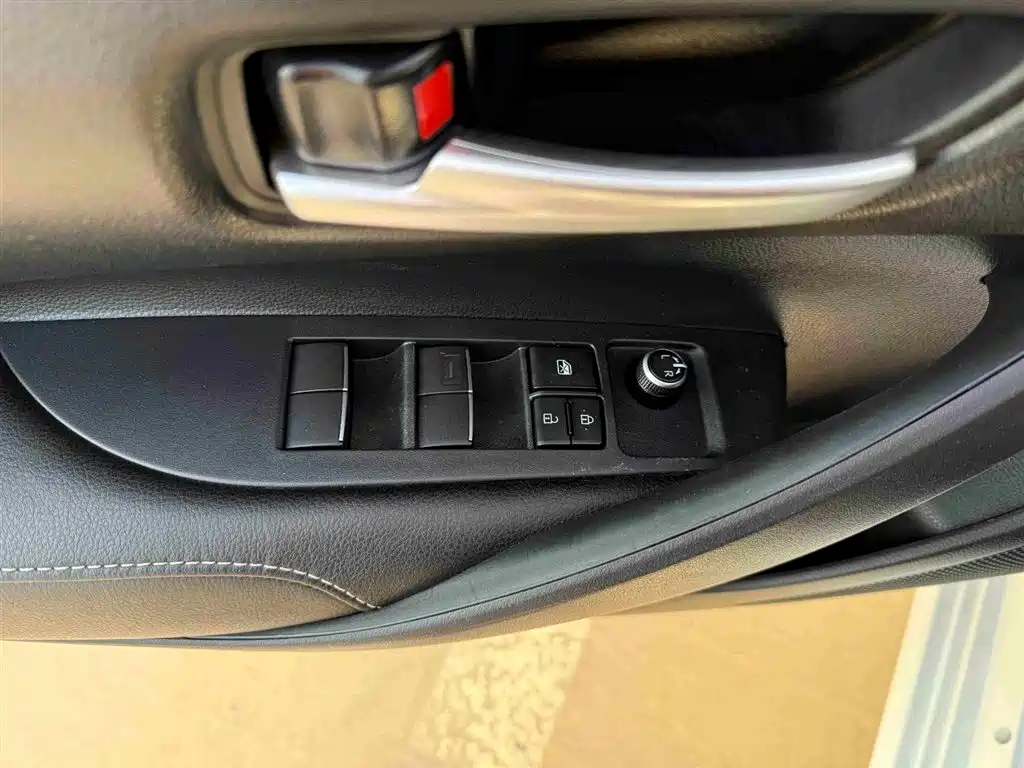 Toyota Corolla 2021 1.2T S-CVT Elite PLUS Edition фото 10