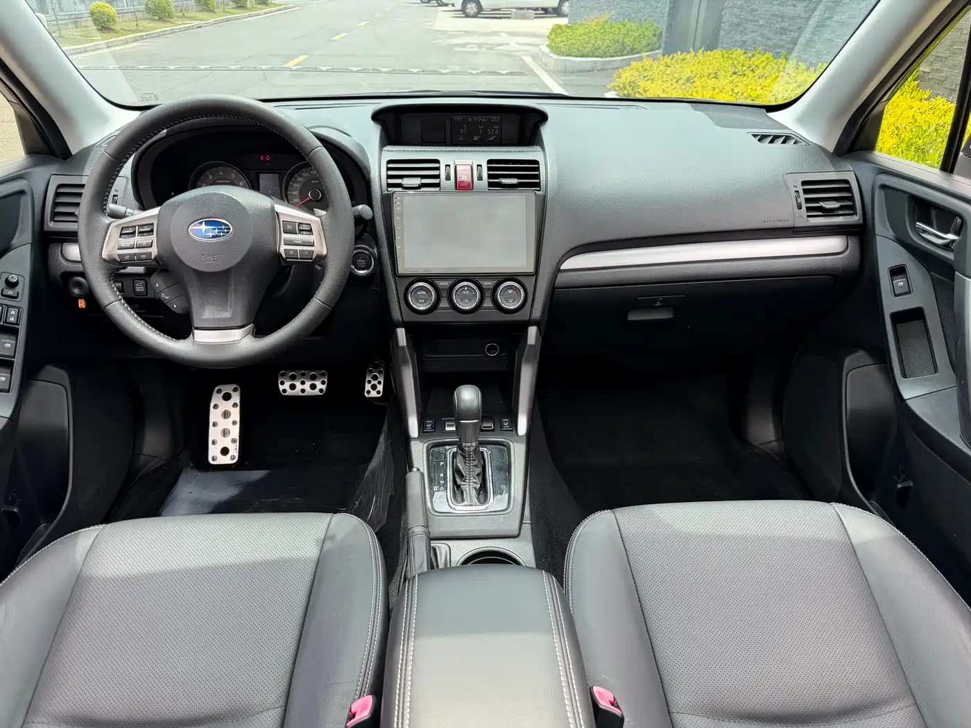 Subaru Forester 2013 2.5i Automatic Premium Edition фото 15