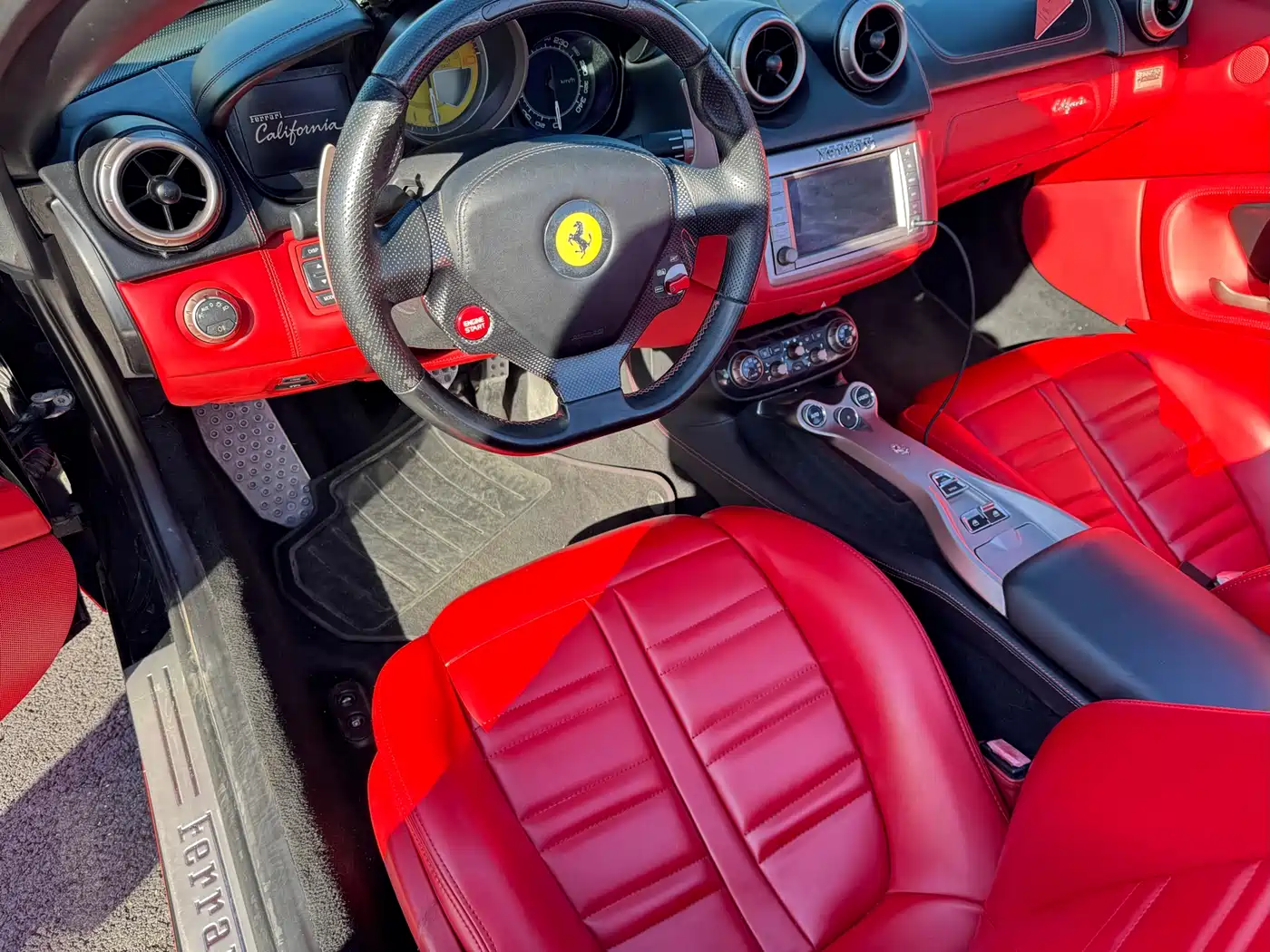 Ferrari California T 2011 2012 4.3L Standard