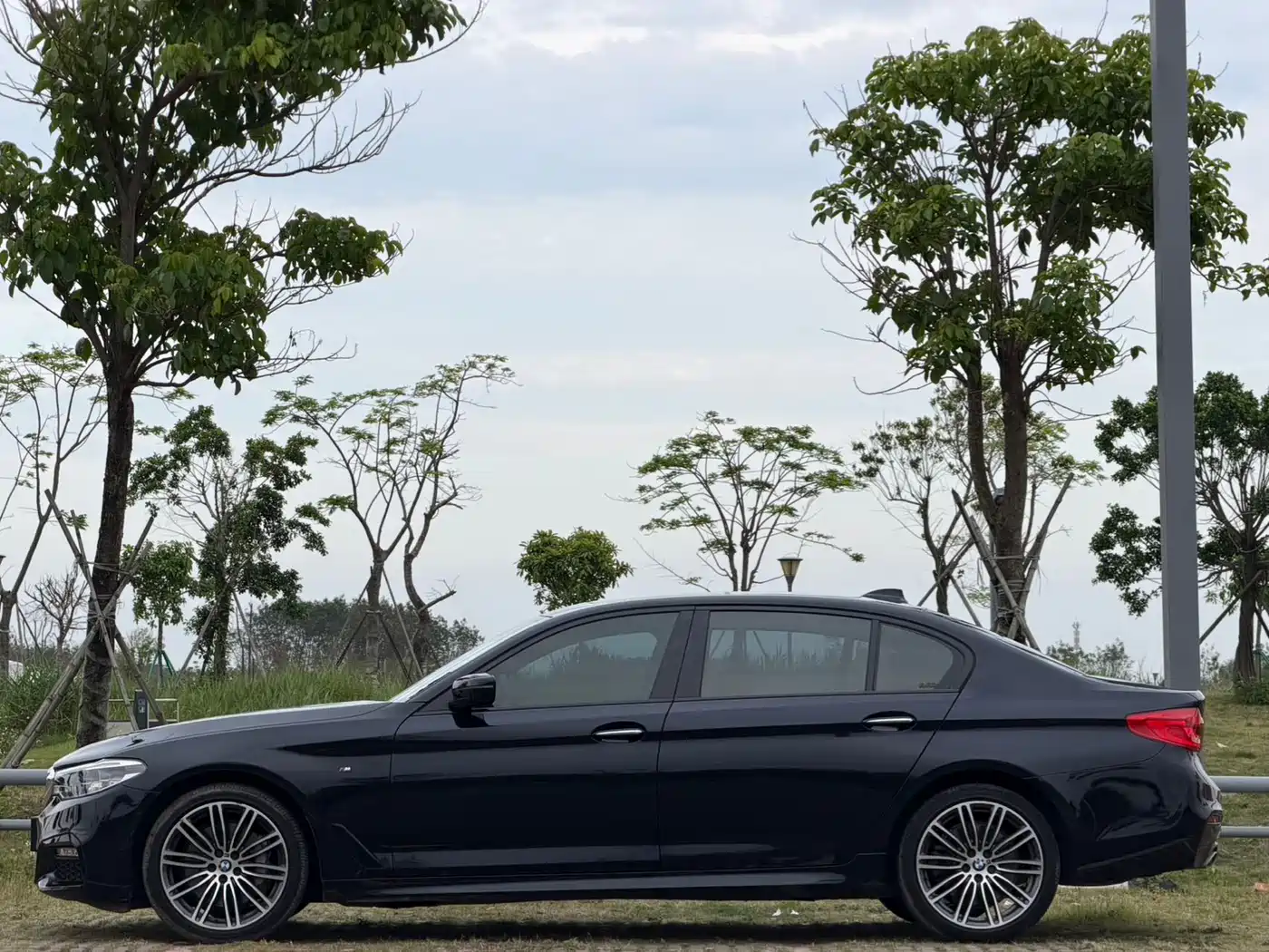 BMW 5 Series 2018 Facelift 530Li Leading M Sport Package фото 28