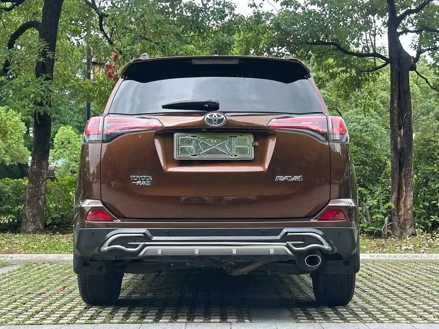 Toyota RAV4 Rongfang 2016 2.0L CVT 2WD Trend (China V) фото 12