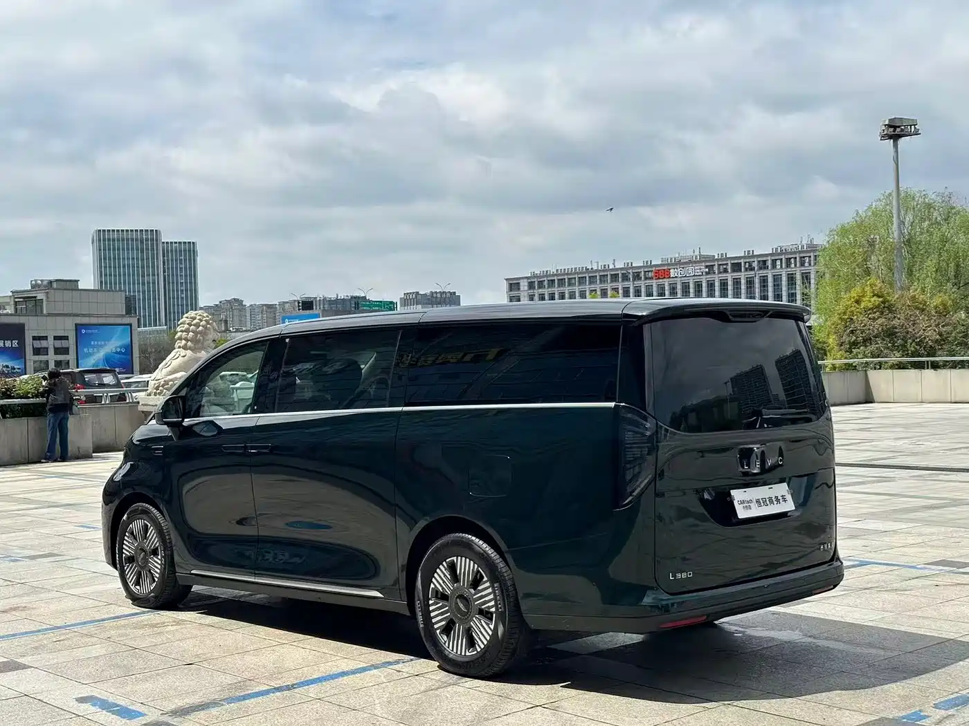 GEELY GALAXY WING TRUE L380