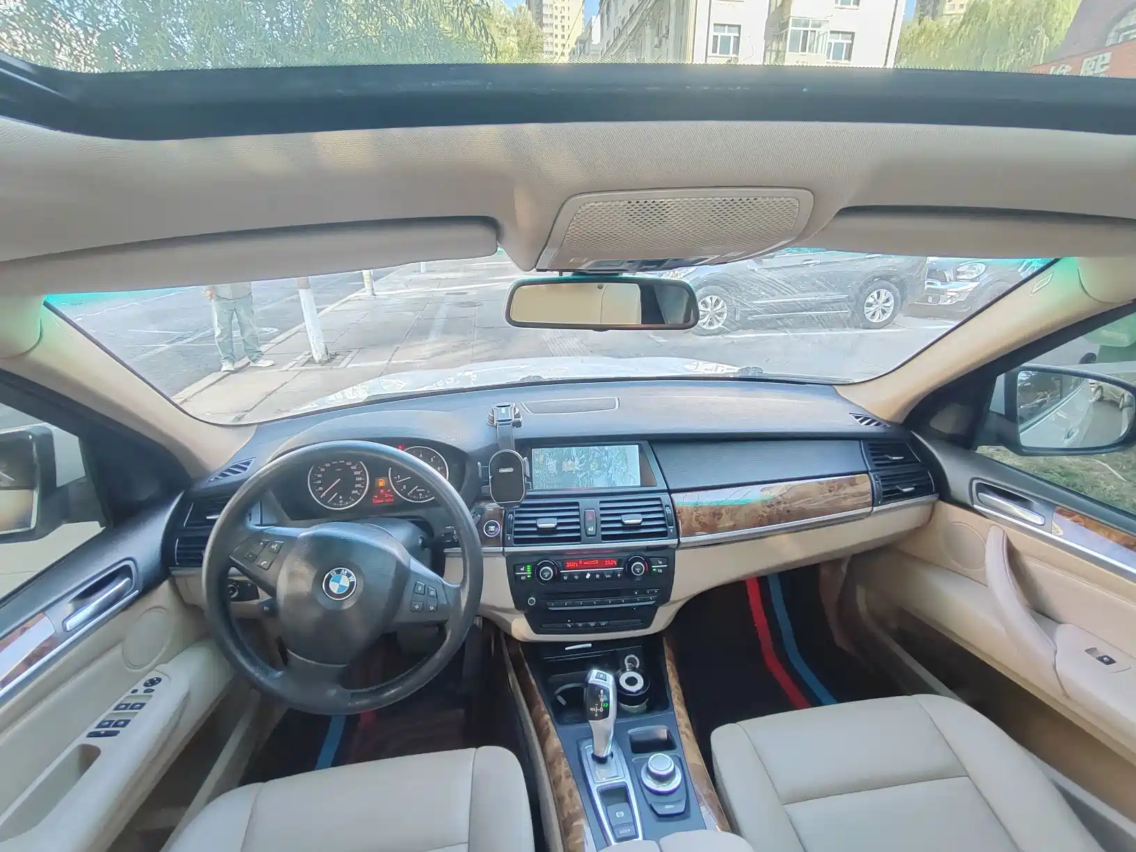 صورة 8 - BMW X5 (Import)