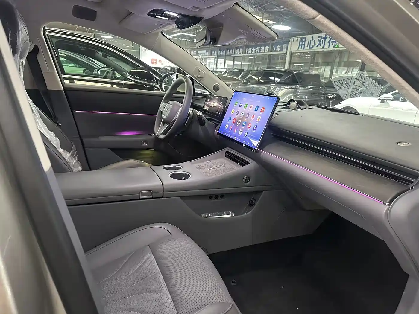 Voyah Auto VOYAH Zhuiguang L 2026 2025 Mid-configuration Model