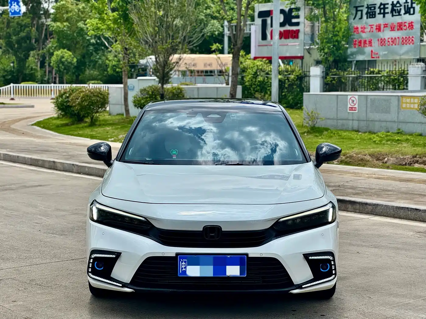 Фото 2 - Honda Civic