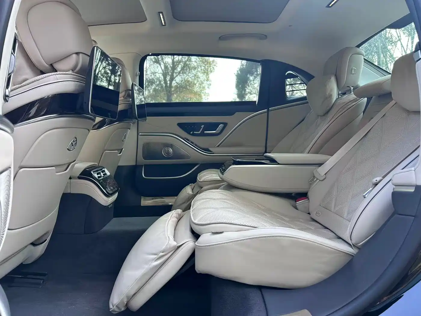 Mercedes-Benz Maybach S-Class 2023 S 480 4MATIC фото 12