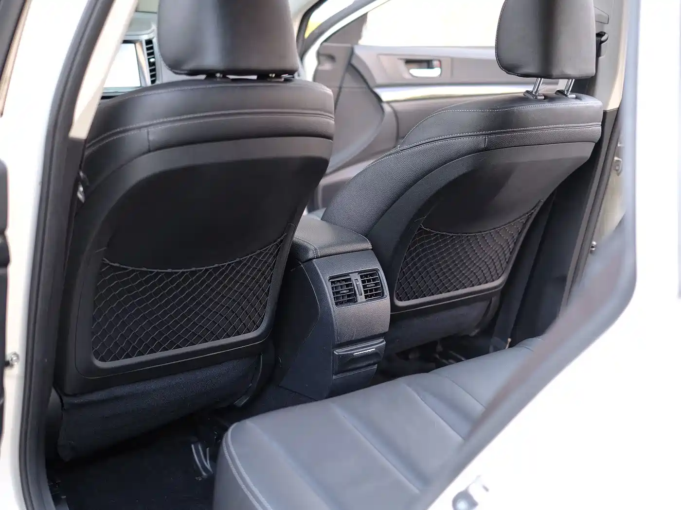 Фото 26 - Subaru Outback