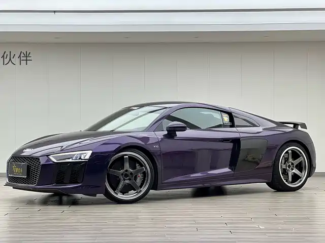 audi r8