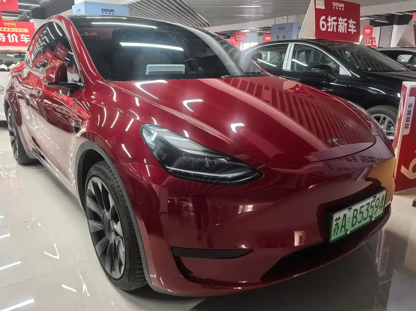 TESLA MODEL Y