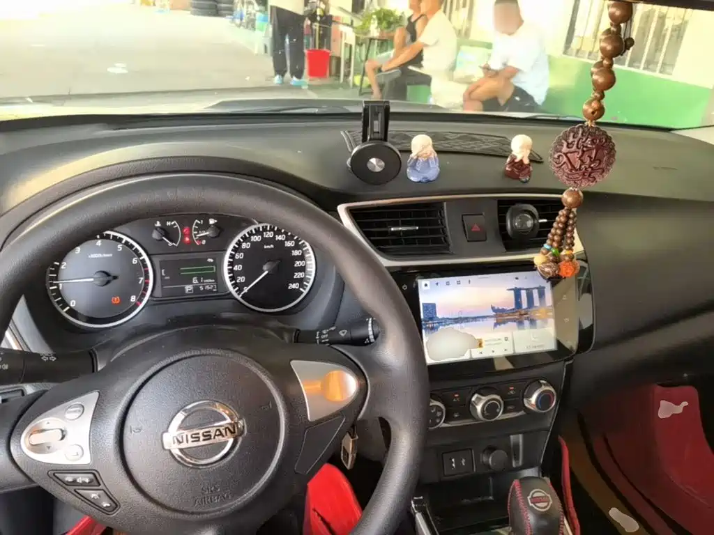 Nissan SYLPHY, миниатюра 10