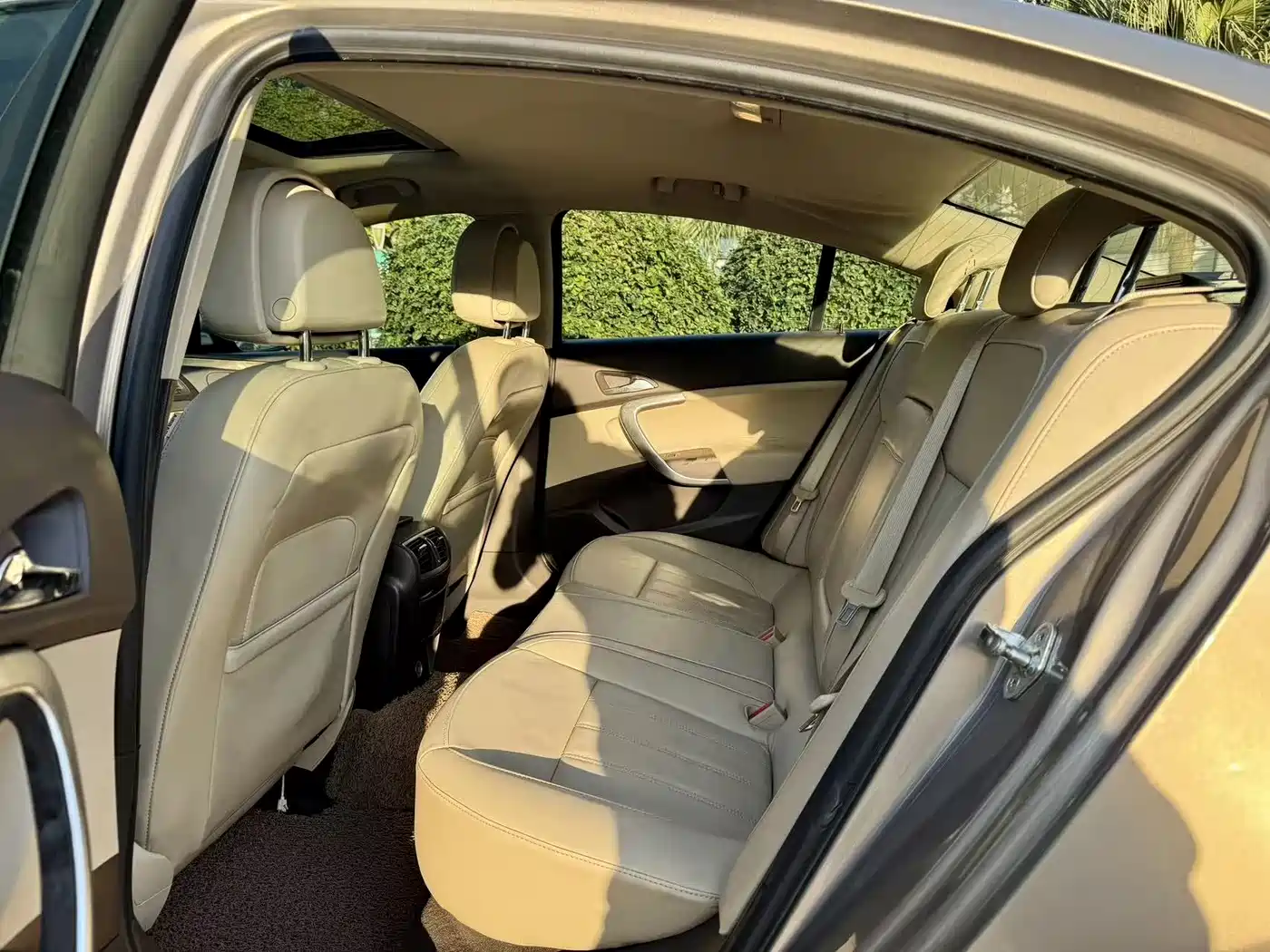 Buick Regal 2012 Model 2.0L Luxury фото 5