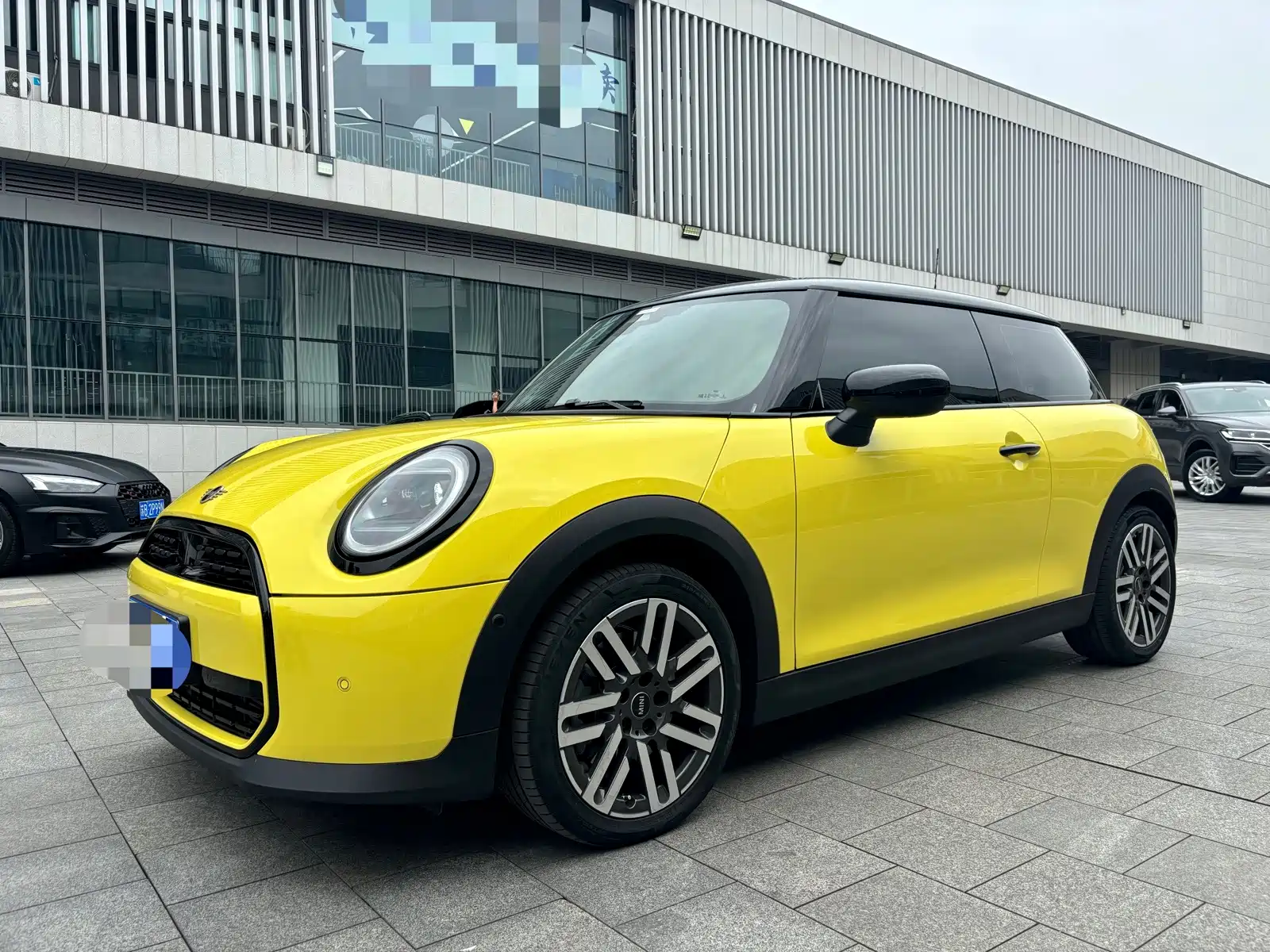 Фото 1 - MINI MINI