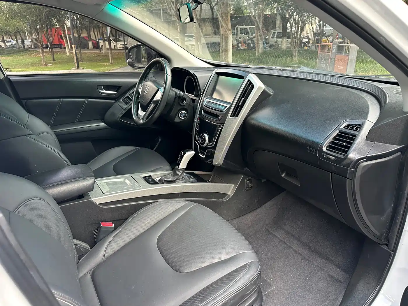 Luxgen U6 SUV 2015 2015 1.8T Fashion Edition