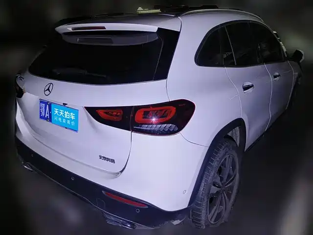 Mercedes-Benz GLA 2020 GLA 200 — фото 2