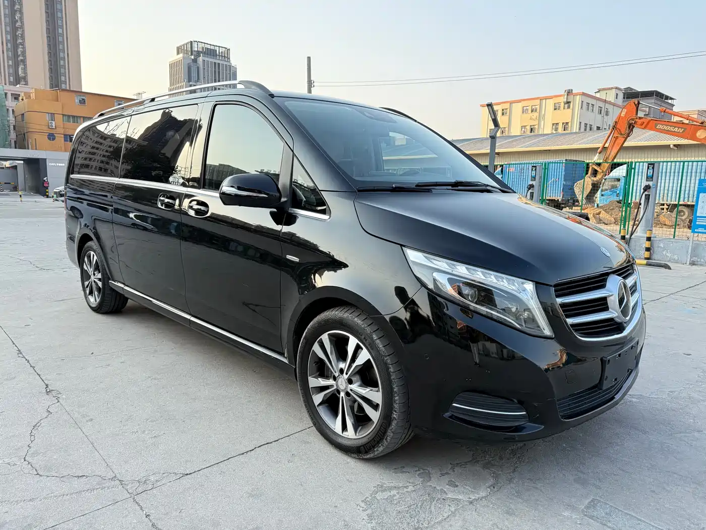 Mercedes-Benz V-Class 2016 V 260 L Premium Long фото 3