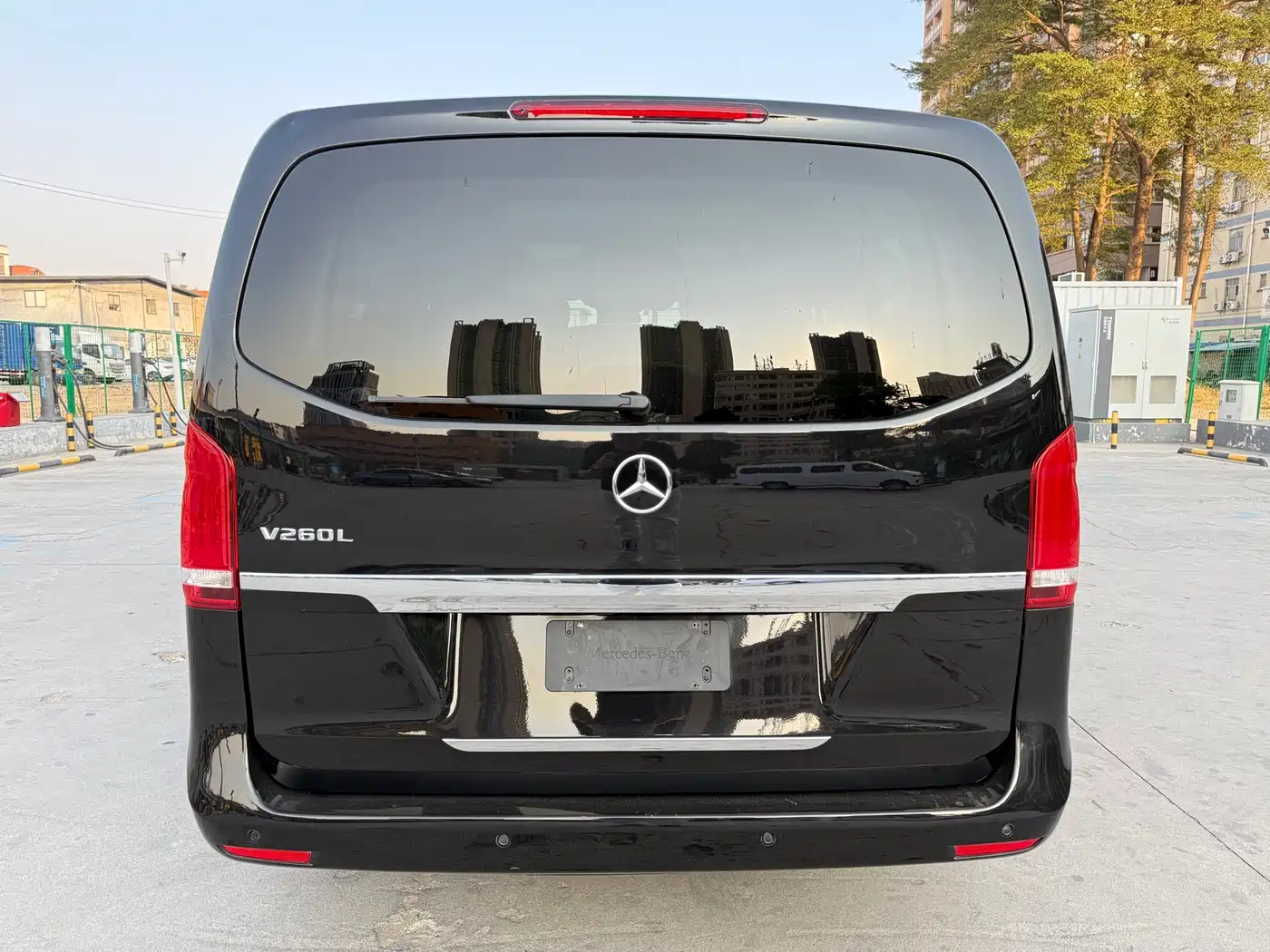 Mercedes-Benz V-Class 2016 V 260 L Premium Long фото 11