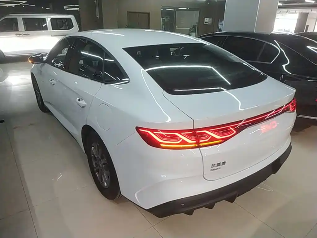 BYD Qin L 2026 2026 DM-i 128KM Progressive