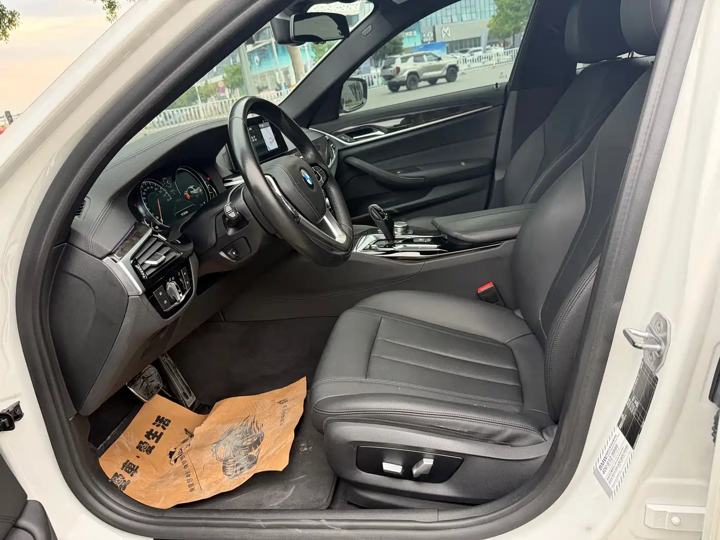 BMW 5 Series 2018 525Li M Sport Package фото 7