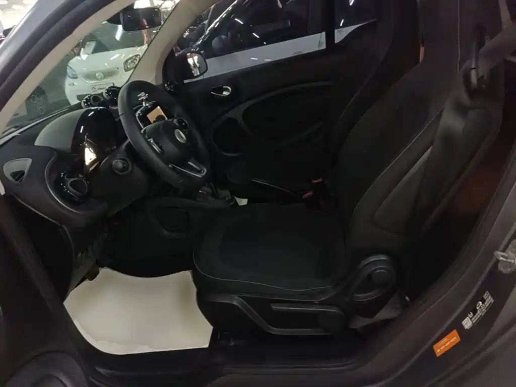 Photo 15 - smart fortwo