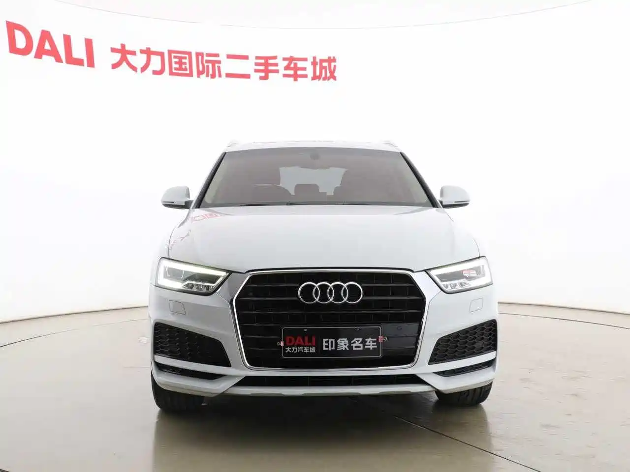 Audi Q3 2018 30 TFSI Fashion Collector's Edition фото 2