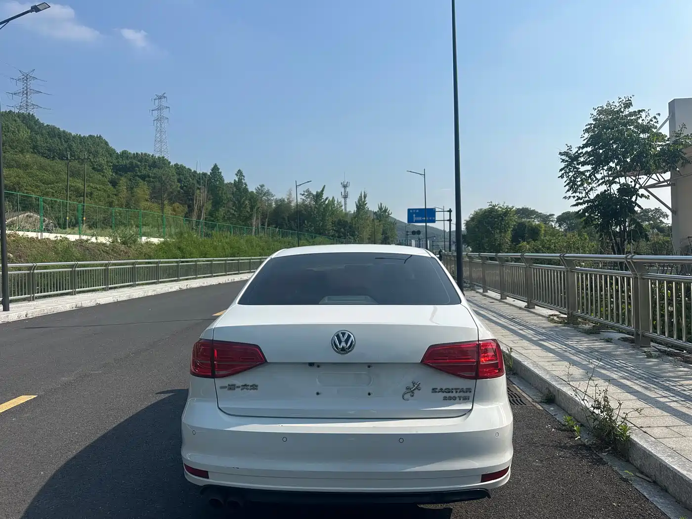 Volkswagen Sagitar 2018 280TSI DSG Spark Edition фото 5