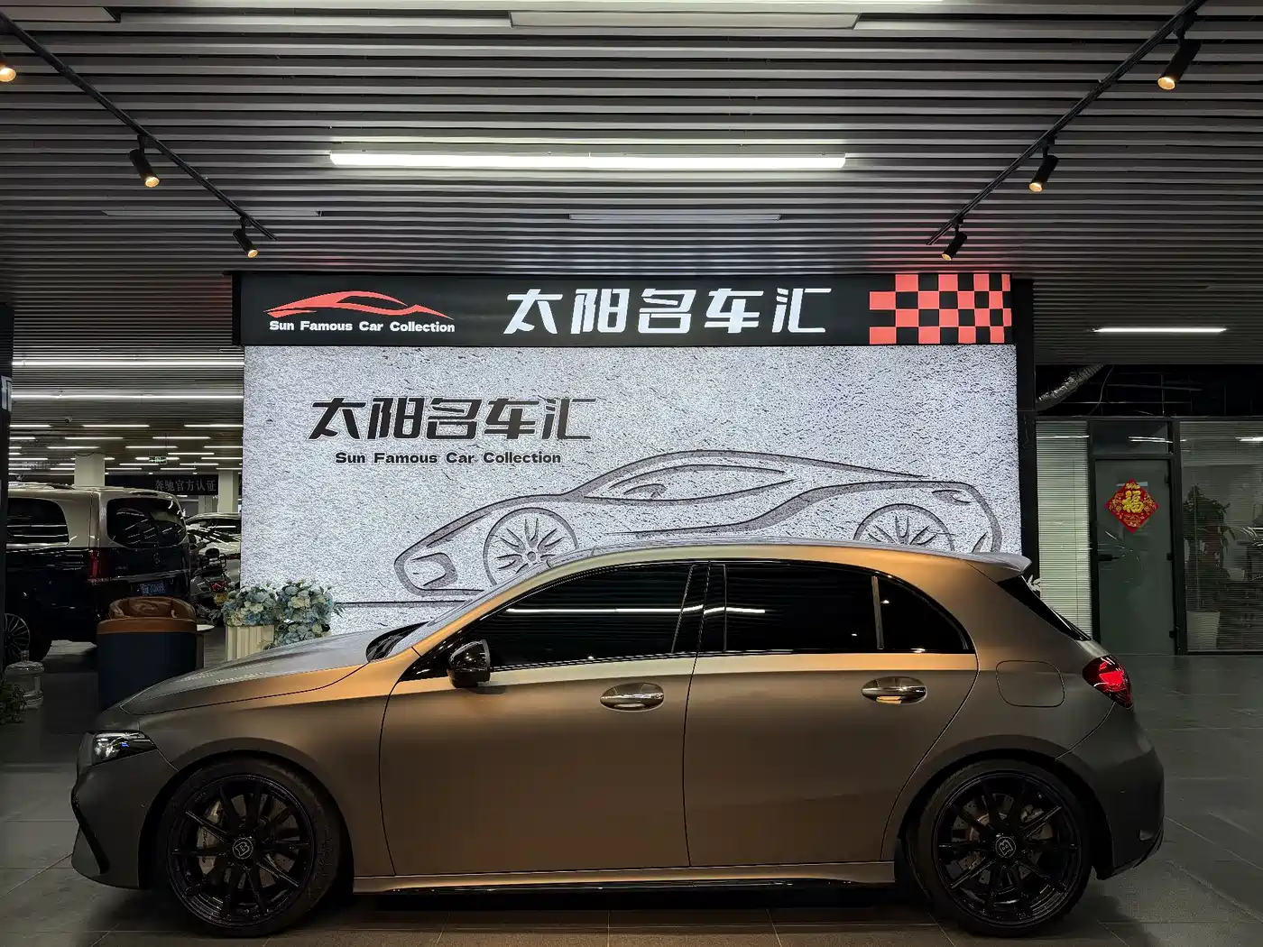 Mercedes-Benz A-Class AMG (Import) 2024 AMG A 35 4MATIC фото 5