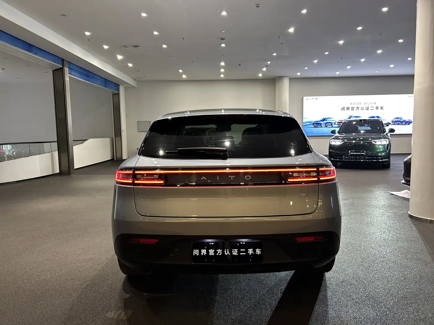 AITO Wenjie AITO M5 2022 Extended Range AWD Flagship фото 18