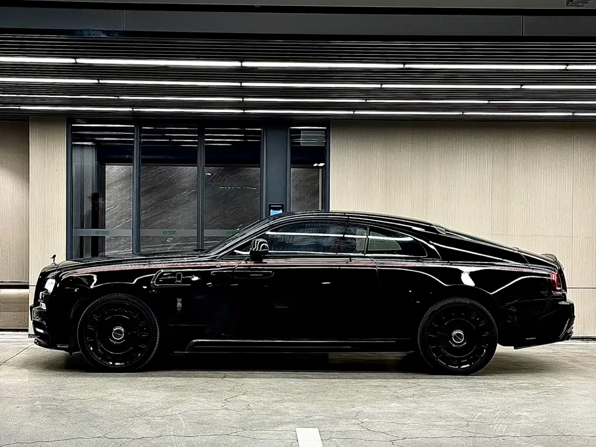 Фото 3 - Rolls-Royce Wraith