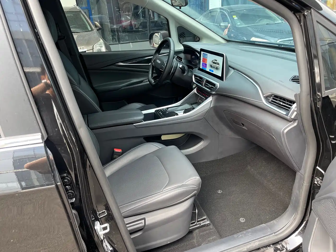 SAIC MAXUS CHASE G50