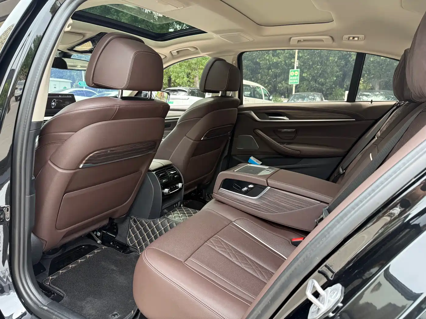 Фото 8 - BMW 5 Series