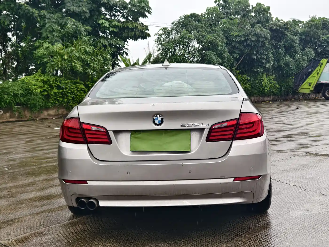 BMW 5 Series 2013 525Li Luxury фото 4
