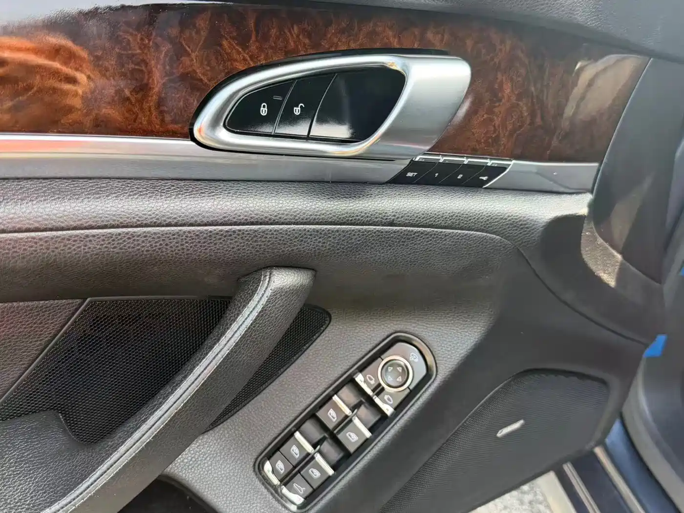 Porsche Panamera 2014 Panamera 4 3.0T фото 9