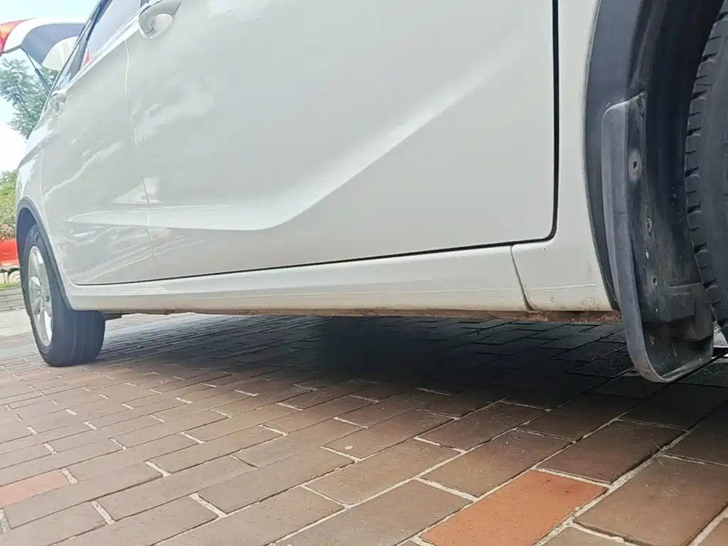 Baojun 310W 2018 2017 1.5L Manual Fashion Edition (China V)