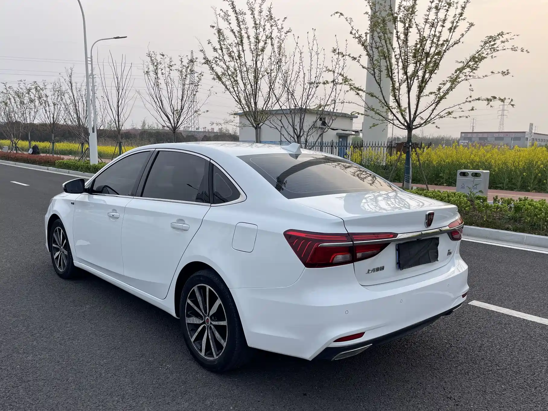 Фото 4 - Roewe i6